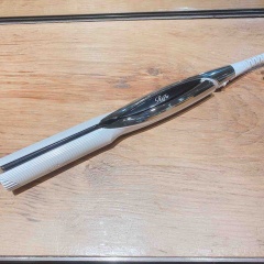 ReFaブランドのストレートアイロン