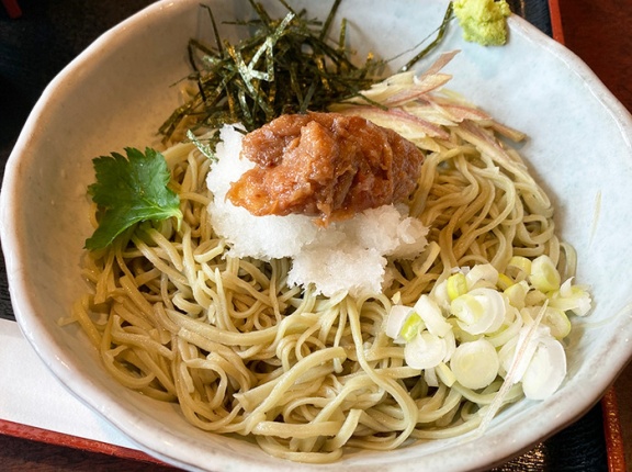 夏は梅おろし蕎麦の一択だよな！函館市柏木町「手打ちそば いしくら」