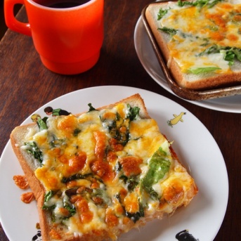 焼きレタス、うま死！「レタチーマヨトースト」