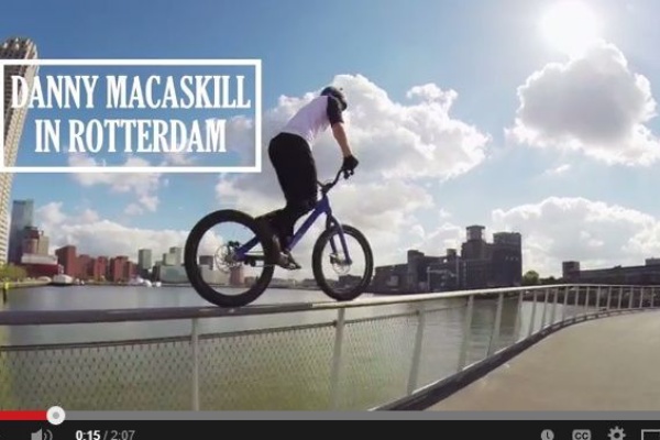 乗り物動画のモトディスコ Motordisco ダニーマッカスキル