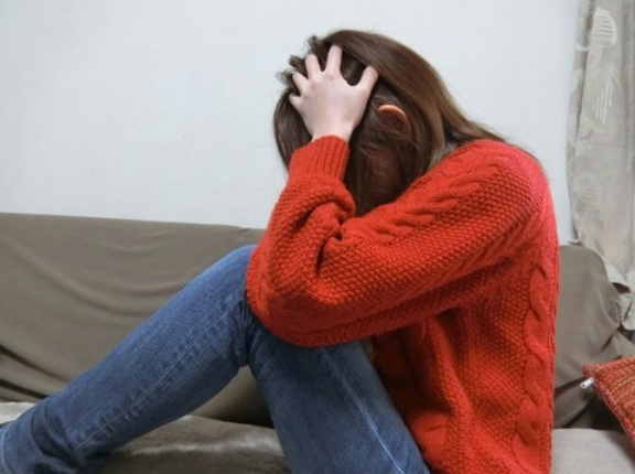  親戚のおっちゃん「うちの娘高校から引きこもって今21なの知ってるよな」俺(31)「そうっすね」⇒結果！！