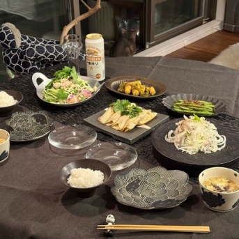 パクチーと豚の棒餃子とアジミントカルパッチョとかの夜ごはん