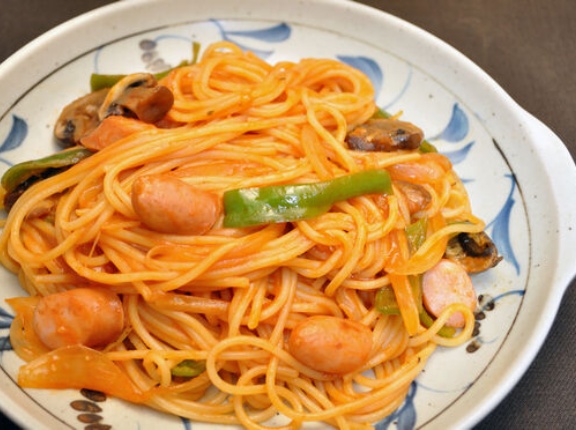 海外「パスタ料理とは認めたくないけど無性に食べたくなる」日本で生まれたスパゲッティナポリタンに対する海外の反応