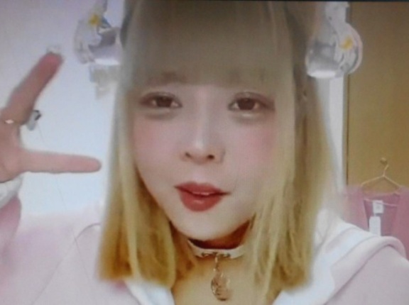 【悲報】頂き女子りりちゃんの現在、想像以上にヤバいｗｗｗｗｗ