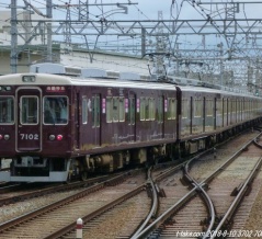 阪急神戸線7002編成、古巣の宝塚線へ