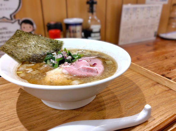 煮干しつけ麺 三代目 はる@昭島市<限定・背脂煮干しそば>