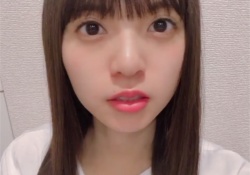 【GIF】齋藤飛鳥、番組進行中なのにモグモグしちゃうあしゅが可愛すぎるｗｗｗｗｗ