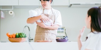 メディアでも「妻は大変」「男は家事育児に非協力」って内容ばかりでそれを信じて頑張って来た。疎遠だった俺の実家に子供を連れて行った時の親の反応を見て考えが変わってきた