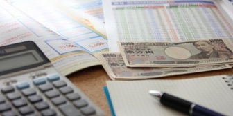 嫁と喧嘩になった。俺の保険の内容を確認したらしく、よくない保険で特約とか色々つけまくられてるから見直せだの変えろだのと言ってきたんだが…