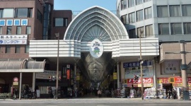 かつてにぎわったアーケード商店街　なぜいま撤去が相次ぐ？