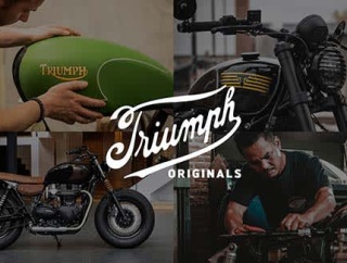 トライアンフ名物「デカイ鍵の納車式」