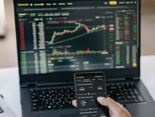 1000万円あるんだけど今からなら何に投資するのが良いの？