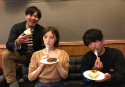 驚愕の白さｗ 中田花奈ちゃん、鎖骨見えてるｗｗｗｗｗ