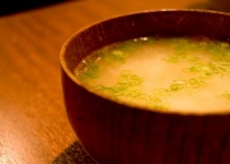 ワイ味噌汁大臣、さつま芋じゃが芋玉ねぎ茄子を永久追放