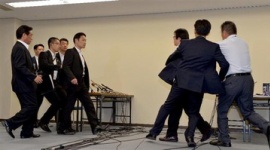 橋下市長「在特会の宣伝に使われず、一方的に主張だけを述べさせないようにした」 荒れた面談の狙い説明