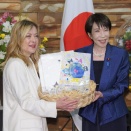 【EU】　EU崩壊の危機　日本兵器導入へ