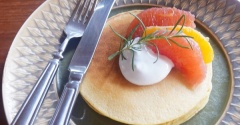 「なにこれ!?」初めての泡はちみつに衝撃。パンケーキがお店レベルになる魔法【PR/楽天人気ギフト】