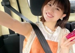 【画像】パクリMVの松田好花の性的なワキがこちらwwwwwwwww