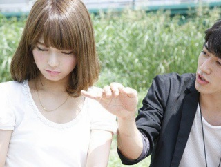 彼女「ずっと言えなかったけど、軽自動車の助手席乗るの本当に嫌だった」