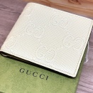 優しい色合いのGUCCI二つ折り財布！
