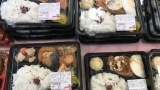 （ヽ´ん`）「スーパーの半額弁当を毎日4個食べてる。これで食費が月3万」（※画像あり）