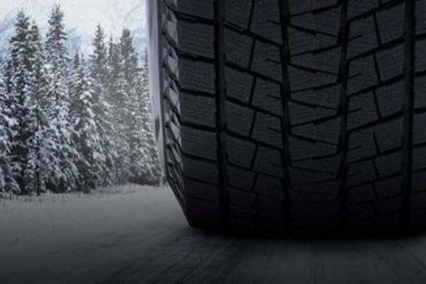 海外 冬タイヤはフィンランド製 ノキアン と日本製 ブリヂストン のどちらが良いんだ 日本の冬タイヤに対する海外の反応 すらるど 海外の反応