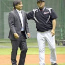 里崎が揚げたコロッケ、伊東勤が握った寿司、城島が船上で作った鯛茶漬け