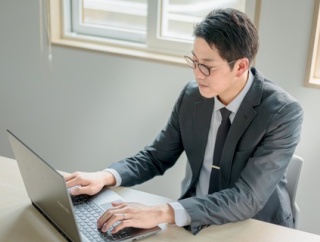 サラリーマン←こいつら何考えてんの?