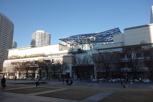 アラカンライダーの憂鬱 横浜美術館