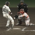 福島圭音、足出し見逃し三振ｗｗｗｗ　サッカーじゃないんやで？