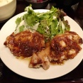 ■虎ノ門の「肉十八番屋」で、デカ盛り豚ロースステーキ！