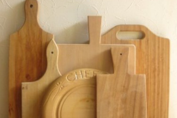 100均まな板をリメイクしたインテリアがこんなに可愛い Diyナビ 初心者 家具 Diyナビ