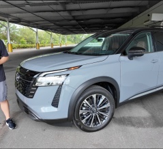 【海外の反応】日産パスファインダーは最高の中型SUVだ！