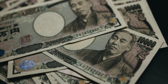 私が20代後半のころ、自営で年収が1000万円くらいだった。婚約者が起業するというので500万貸した。その後その彼と結婚して…