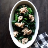 『レンジで★ほうれん草と豚肉のめんつゆ和え【レシピ2413】#お弁当 #お弁当おかず #簡単レシピ #時短料理 #レンチン #電子レンジ料理 #レシピ #おかず #節約レシピ #ほうれん草 #豚こま肉』の画像