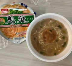 魁龍（カップ麺）