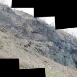 『蘭越町の火山岩の産状、磯谷トンネル北側坑口の安山岩質溶岩』の画像