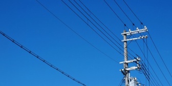 電線を地中に埋設したら、費用はどれくらいかかるのか