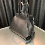 『カーフスキンBAGをご紹介いたします。』の画像