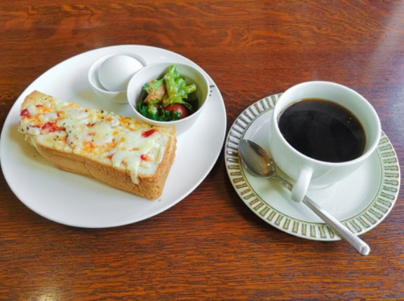 岩倉の名草線沿いに昔からある昭和レトロな喫茶店でモーニング/喫茶 メイソオ