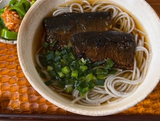 黒ごまそうめんでにしんそば