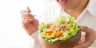 「お母さんのごはんまずい」…残酷な一言だが、当たってるか。壊滅的にマズイ。嫁は言い返せないから子供が寝た後泣くんだよなぁ。