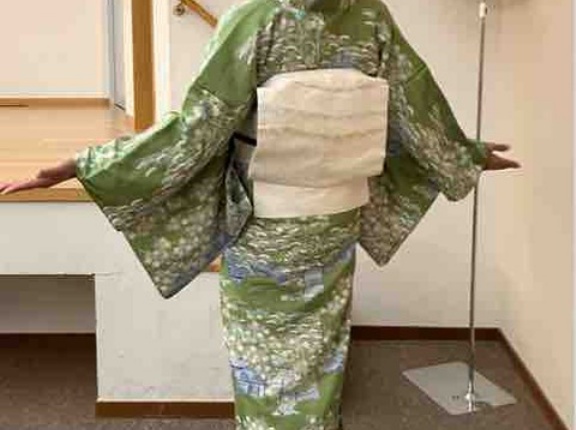 お太鼓のかたちが四角い