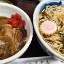 芝宏庵でカレー丼