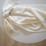 『ユニクロ感謝祭でカシミヤマフラーを買ったはいいが…』の画像