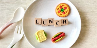 上司から今日ランチ行かないか？とラインがきた。ちょっと嬉しい。