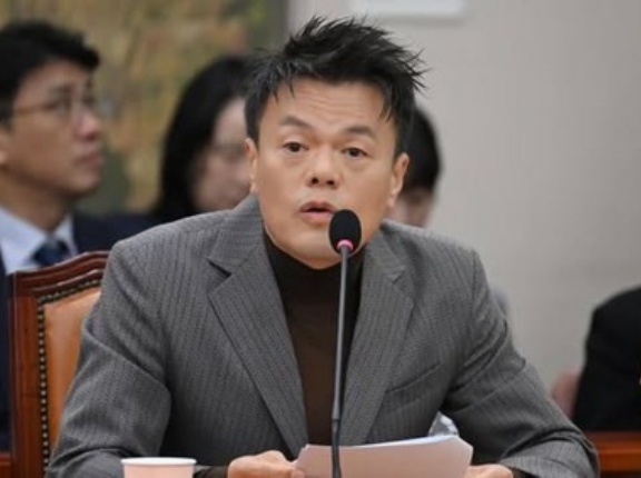韓国の有名音楽プロデューサー、しぶしぶKポップの人気がピークを過ぎたのを認める