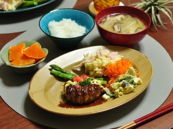 「かなしいごはん」はこんな本ですっていう話と制作秘話、お好み焼き風ハンバーグで晩ごはん