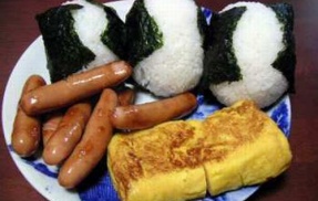 【地獄】ある幼い姉弟に親が卵焼きを◯◯◯して出したら娘が人生最大のブチギレ　→　経験者達のトラウマを掘り起こして共感が殺到…「これはキレていい」「ひどすぎる」