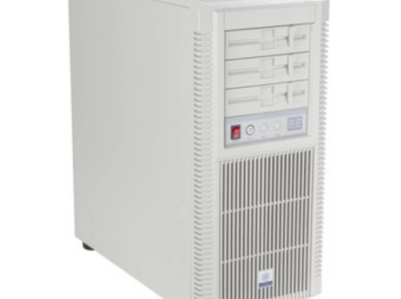 レトロデザインミドルタワーPCケース、SilverStone「FLP02」が登場